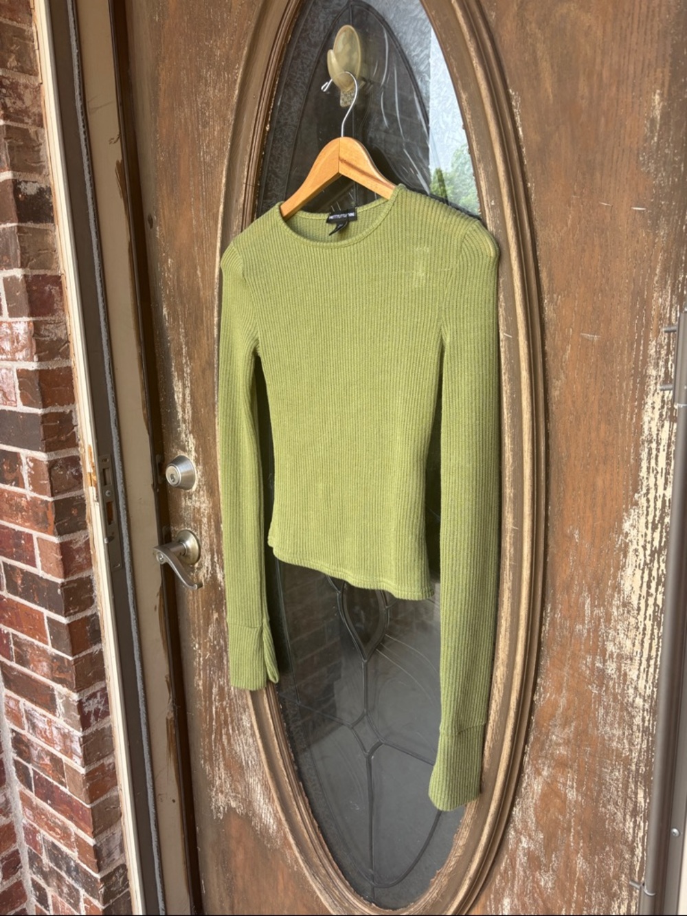 NWT prettylittlething soft rib longline flared sleeve top! Size 4
